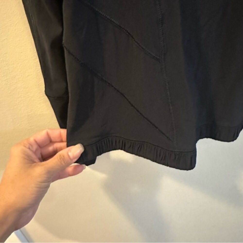 Lululemon Black Waterbound Hoodie Size 4 Ponytail Hood Activewear - Picture 6 of 13